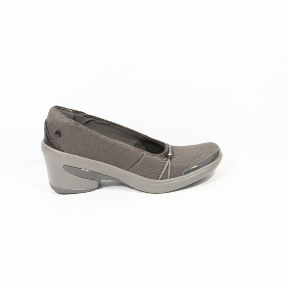 BZees Electric Pumps 10 wide Women Comfort Shoe Cushioned insole Slip on style